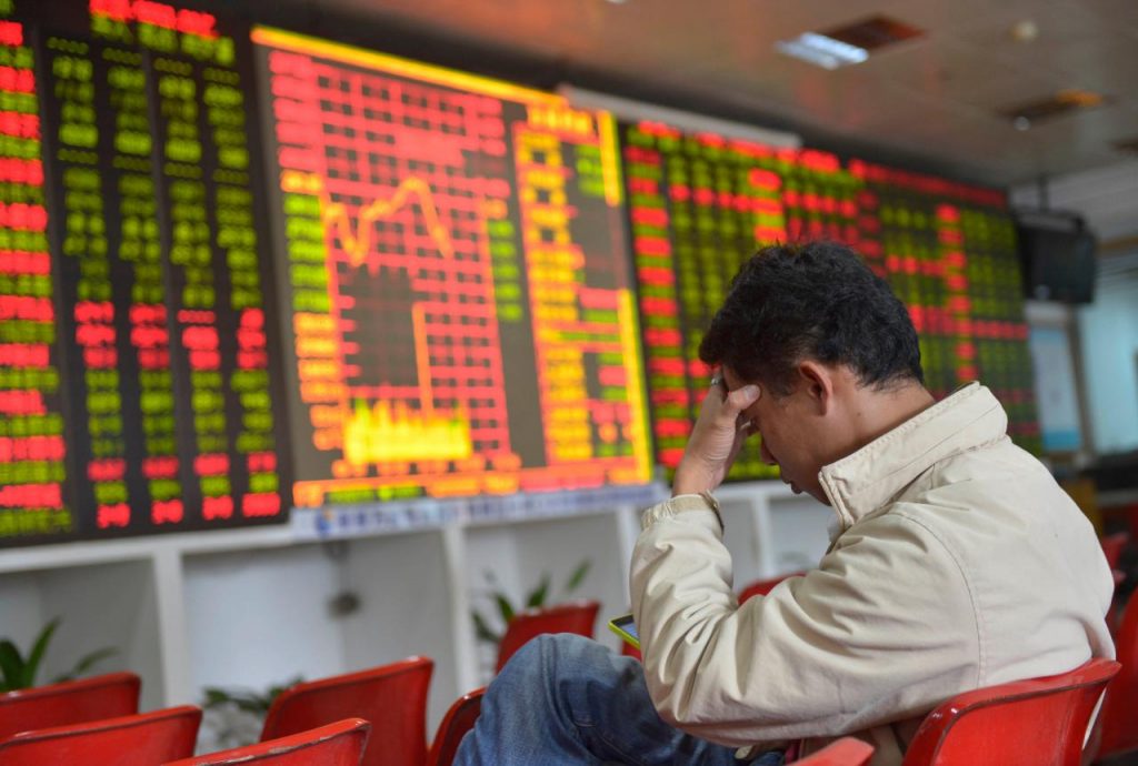 A China terá problemas como as bolhas especulativas e a desvalorização da moeda 